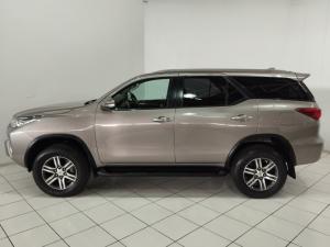 Toyota Fortuner 2.4GD-6 auto - Image 3