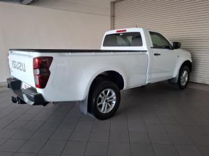 Isuzu D-Max 1.9TD single cab L manual - Image 4