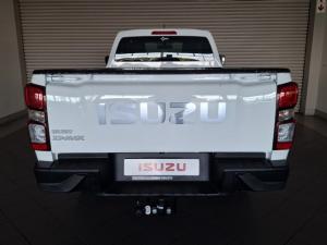 Isuzu D-Max 1.9TD single cab L manual - Image 5