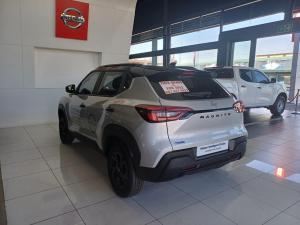 Nissan Magnite 1.0 Turbo Acenta Kuro auto - Image 4