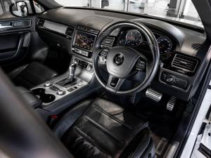 Volkswagen Touareg V8 TDI Executive - Image 12