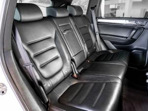 Volkswagen Touareg V8 TDI Executive - Image 19