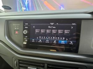 Volkswagen Polo hatch 1.0TSI - Image 7