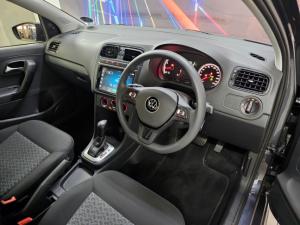 Volkswagen Polo Vivo hatch 1.6 Life - Image 5