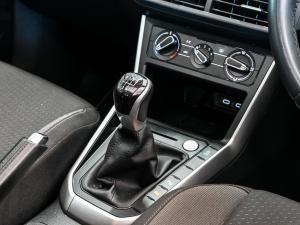 Volkswagen Polo hatch 1.0TSI Life manual - Image 10