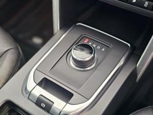 Land Rover Discovery Sport HSE TD4 - Image 15