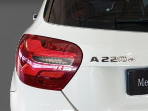 Mercedes-Benz A 200d Urban automatic - Image 13