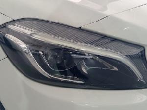 Mercedes-Benz A 200d Urban automatic - Image 4