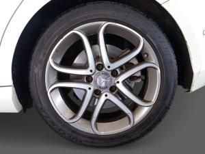 Mercedes-Benz A 200d Urban automatic - Image 5