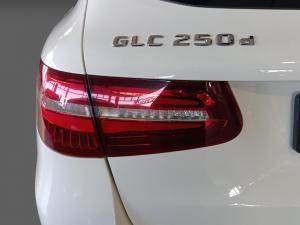 Mercedes-Benz GLC GLC250d 4Matic AMG Line - Image 13