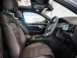 Volkswagen Touareg V6 TDI R-Line - Image 13