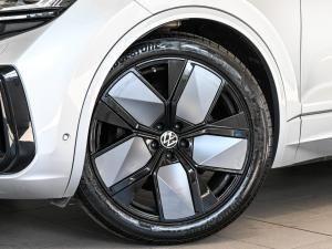 Volkswagen Touareg V6 TDI R-Line - Image 2