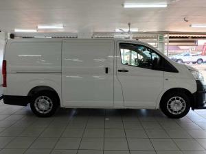 Toyota Quantum 2.8 LWBP/V - Image 4
