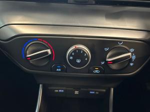 Hyundai i20 1.2 Motion - Image 10