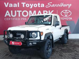 Toyota Land Cruiser 79 2.8GD-6 single cab manual - Image 3