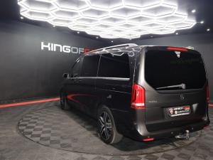 Mercedes-Benz V-Class V250d Avantgarde AMG Line - Image 4