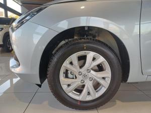 Suzuki Swift 1.2 GL+ manual - Image 9