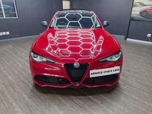 Alfa Romeo Giulia 2.0T Veloce - Image 2