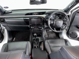 Toyota Hilux 2.8GD-6 double cab 4x4 Legend auto - Image 3