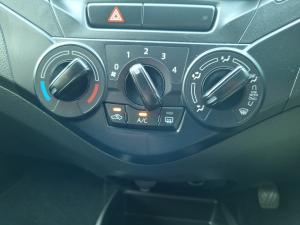 Toyota Starlet 1.4 XS - Image 29