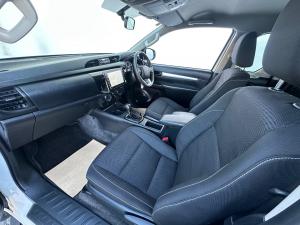 Toyota Hilux 2.4GD-6 Xtra cab Raider auto - Image 9