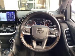 Toyota Land Cruiser 300 3.3D ZX - Image 8