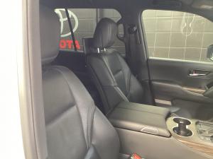 Toyota Land Cruiser 300 3.3D ZX - Image 19