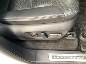 Toyota Land Cruiser 300 3.3D ZX - Image 21