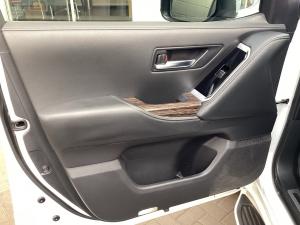 Toyota Land Cruiser 300 3.3D ZX - Image 33