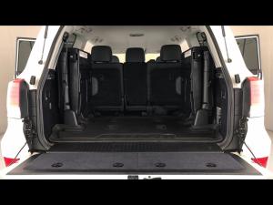 Toyota Land Cruiser 200 4.5D-4D V8 VX - Image 18