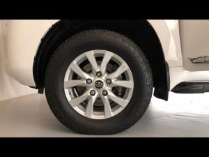 Toyota Land Cruiser 200 4.5D-4D V8 VX - Image 19