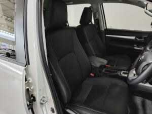 Toyota Hilux 2.8GD-6 48V double cab 4x4 Raider - Image 15