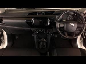 Toyota Hilux 2.0 single cab S (aircon) - Image 6