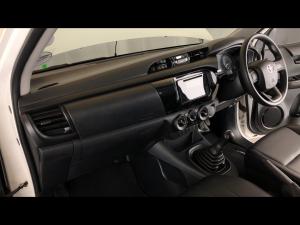 Toyota Hilux 2.0 single cab S (aircon) - Image 7