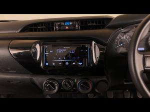Toyota Hilux 2.0 single cab S (aircon) - Image 24