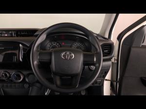 Toyota Hilux 2.0 single cab S (aircon) - Image 26