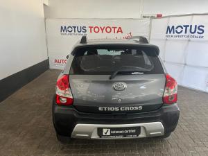 Toyota Etios Cross 1.5 Xs - Image 5