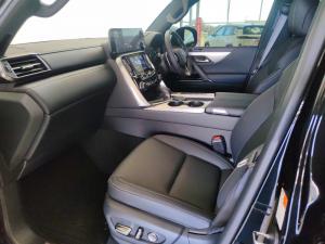 Lexus LX 700h F Sport - Image 9