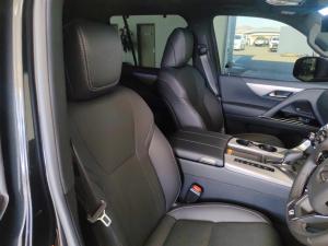 Lexus LX 700h F Sport - Image 20