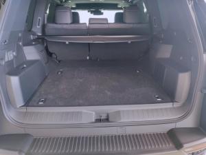 Lexus LX 700h F Sport - Image 23