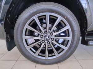 Lexus LX 700h F Sport - Image 24