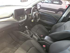 Toyota Starlet 1.5 XS auto - Image 7