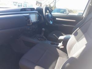 Toyota Hilux 2.4GD-6 single cab Raider manual - Image 7
