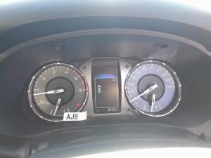 Toyota Hilux 2.4GD-6 single cab Raider manual - Image 10