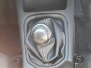 Toyota Hilux 2.4GD-6 single cab Raider manual - Image 11