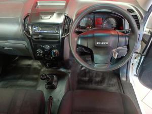 Isuzu D-MAX 250C Fleetside S/C - Image 6