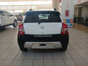 Toyota Etios Cross 1.5 Xs 5-Door - Image 5