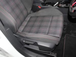 Volkswagen Golf 8 GTi2.0 TSI DSG - Image 17