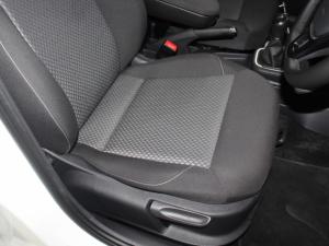 Volkswagen Polo Vivo 1.6 Highline - Image 17