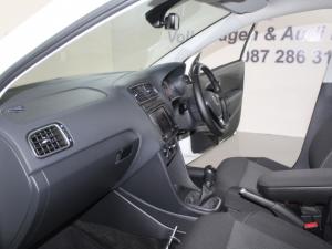 Volkswagen Polo Vivo 1.6 Highline - Image 18